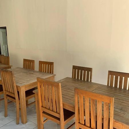 Dikky Guest House Near Bangsal And Sira Pemenang ภายนอก รูปภาพ