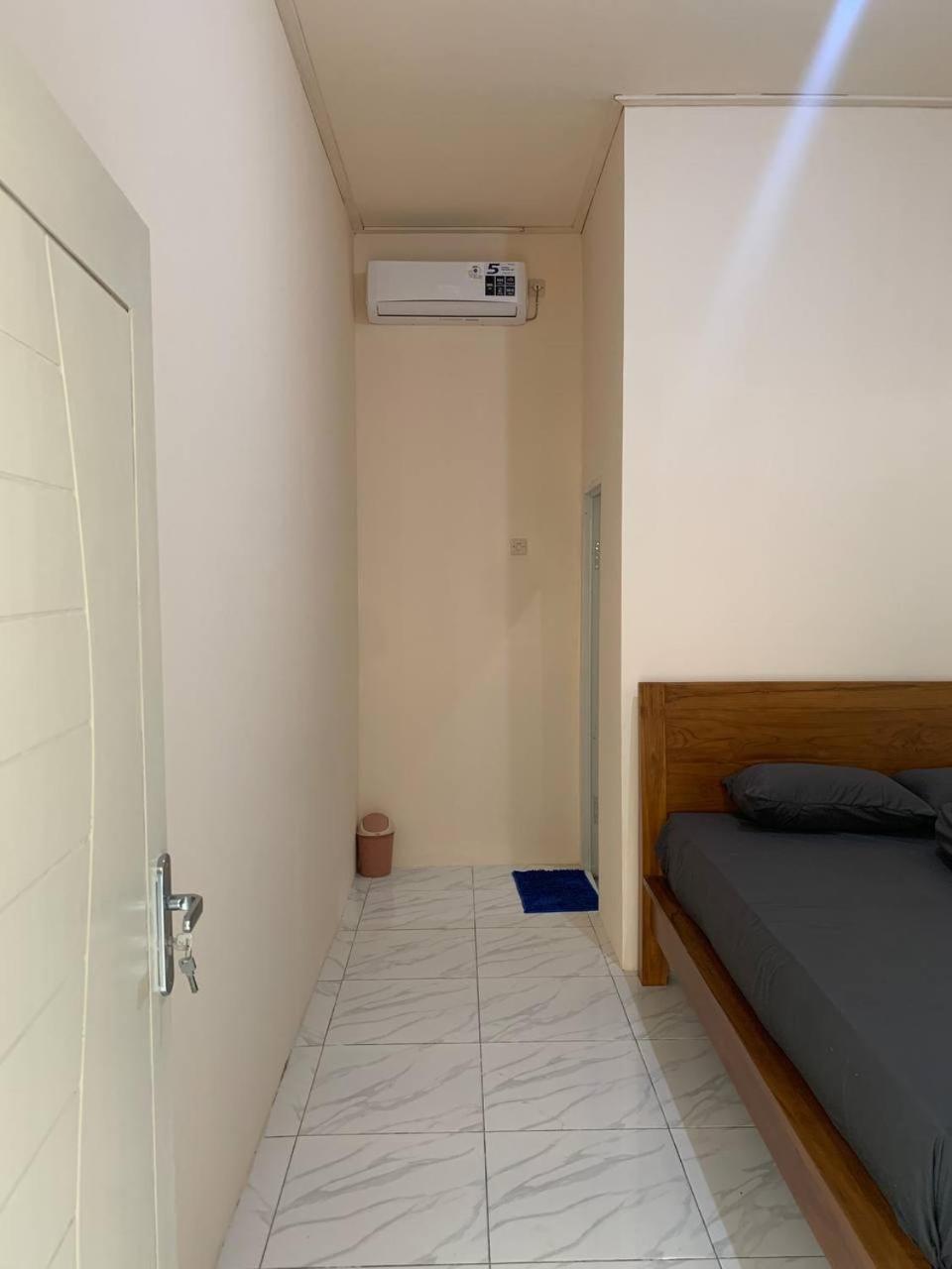 Dikky Guest House Near Bangsal And Sira Pemenang ภายนอก รูปภาพ