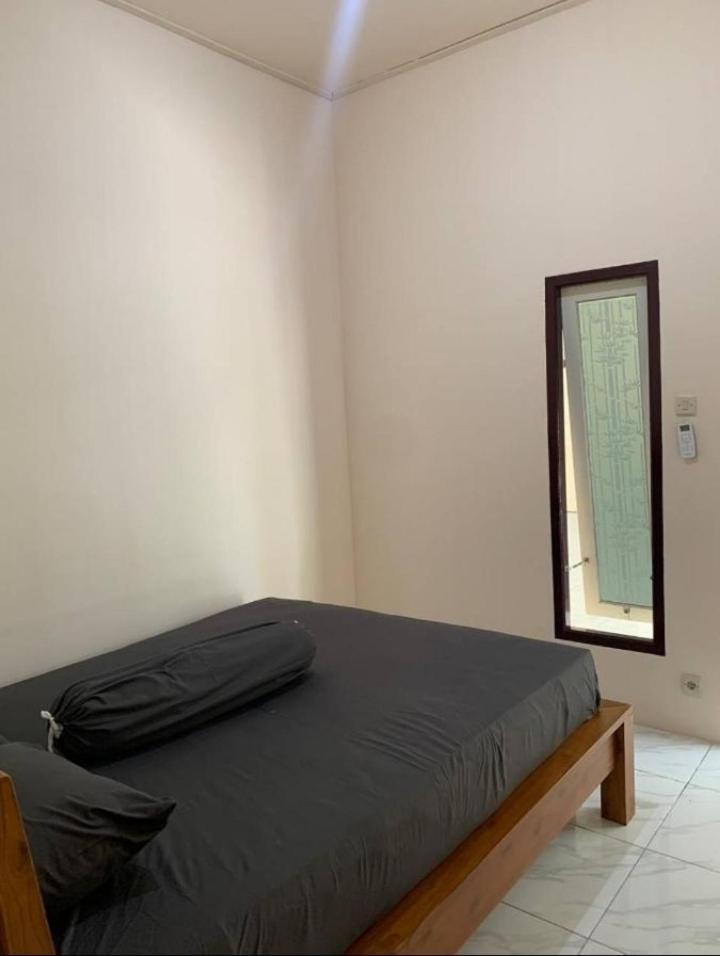Dikky Guest House Near Bangsal And Sira Pemenang ภายนอก รูปภาพ